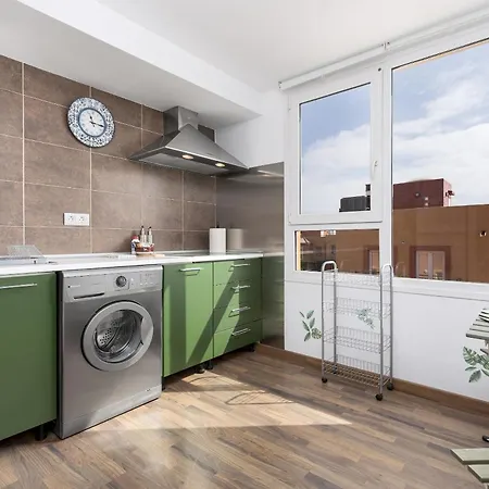 Apartment Home2book Modern With Pool In *