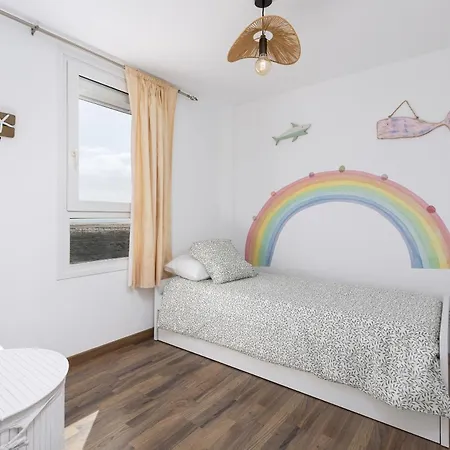 Apartment Home2book Modern With Pool In