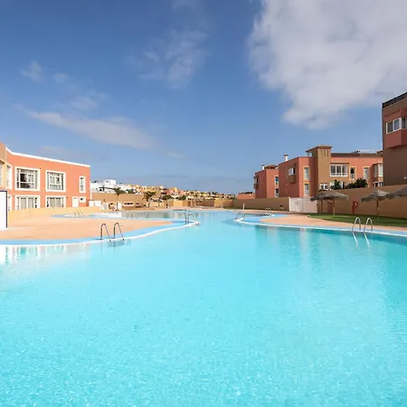 Home2book Modern With Pool In Apartmán Corralejo